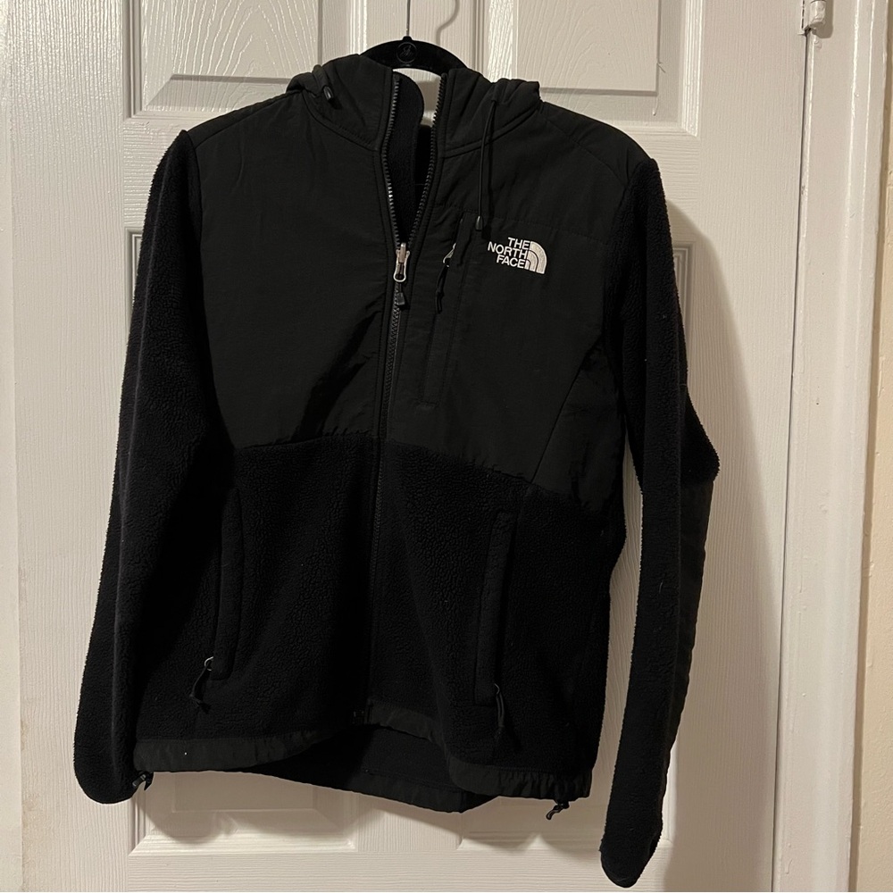The North Face Classic Black Outerwear